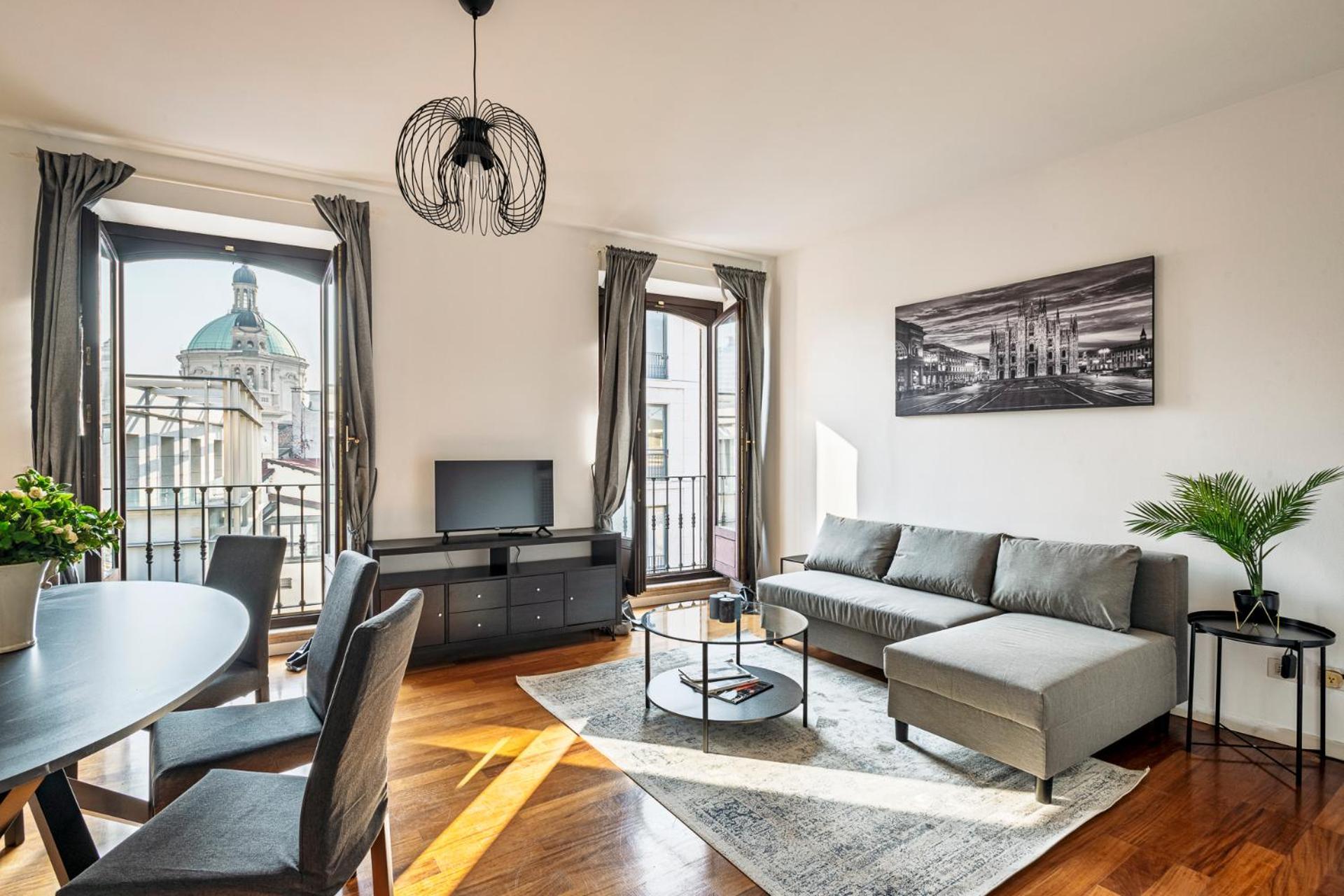 Elegant 2 Bedrooms Apartments Near Duomo Milano Ngoại thất bức ảnh