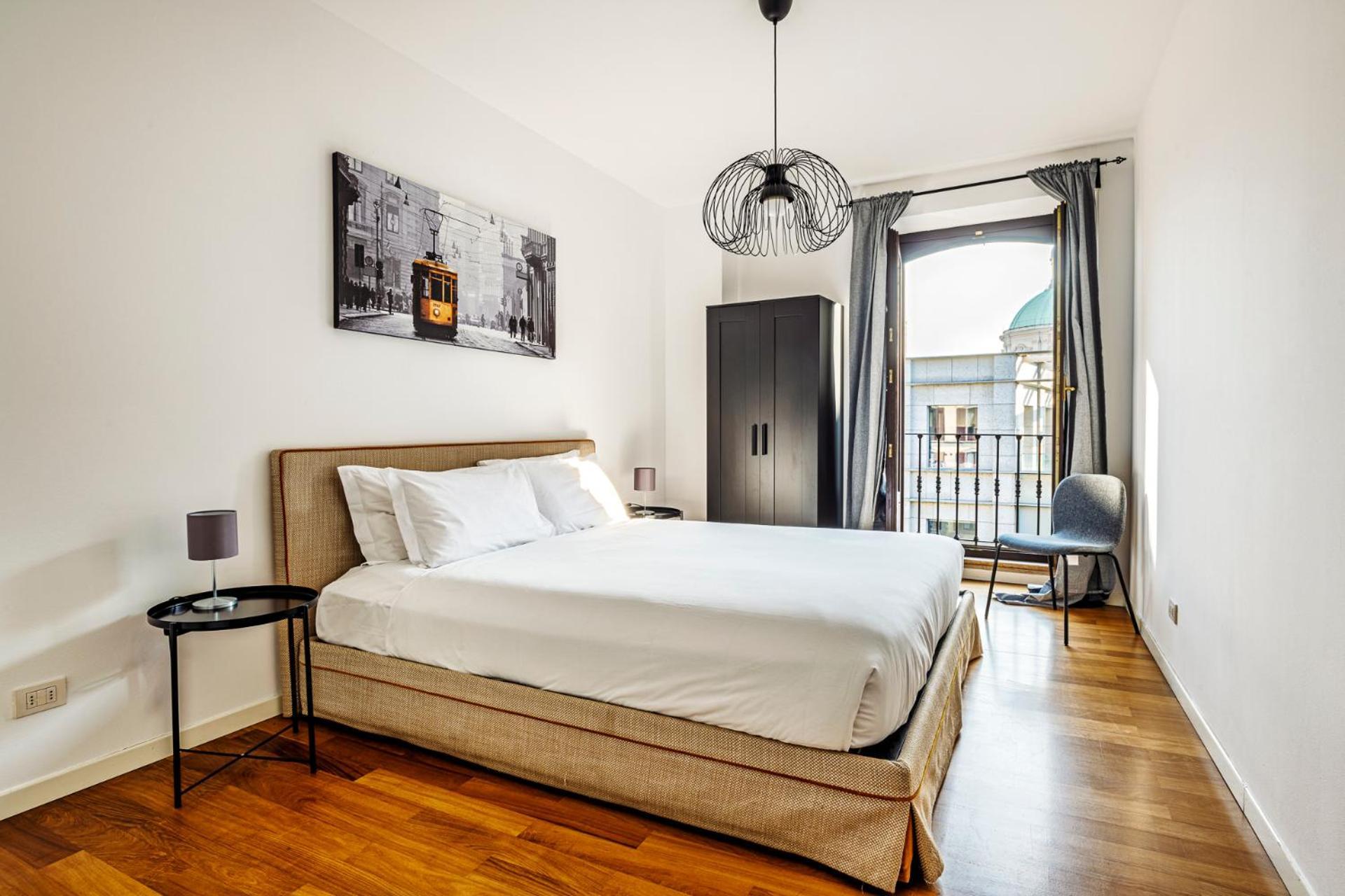 Elegant 2 Bedrooms Apartments Near Duomo Milano Ngoại thất bức ảnh