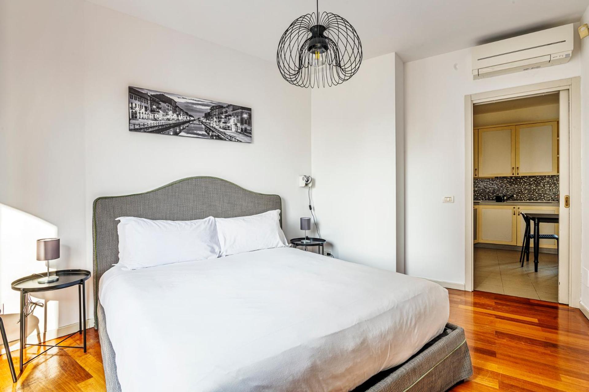 Elegant 2 Bedrooms Apartments Near Duomo Milano Ngoại thất bức ảnh