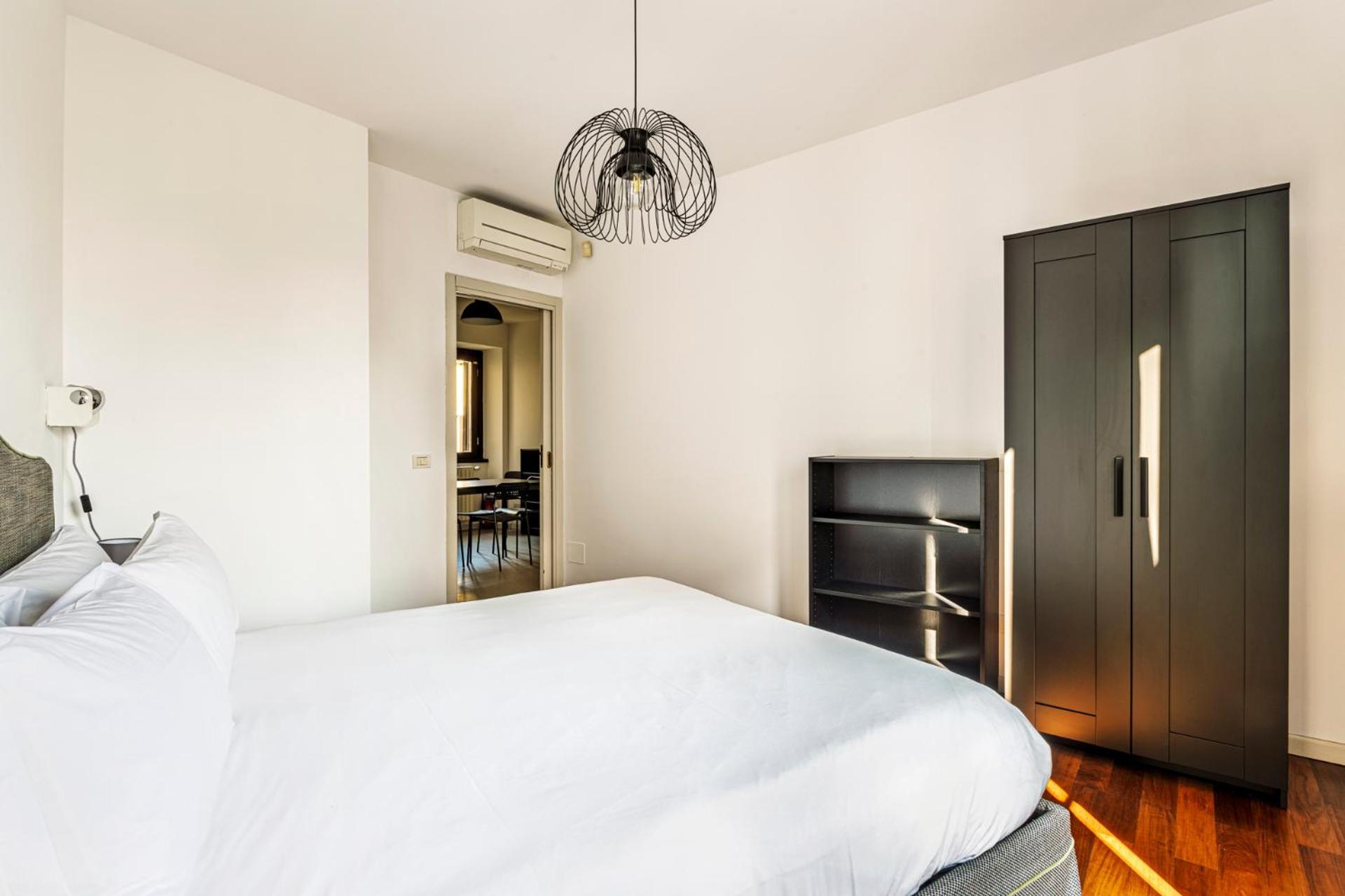 Elegant 2 Bedrooms Apartments Near Duomo Milano Ngoại thất bức ảnh