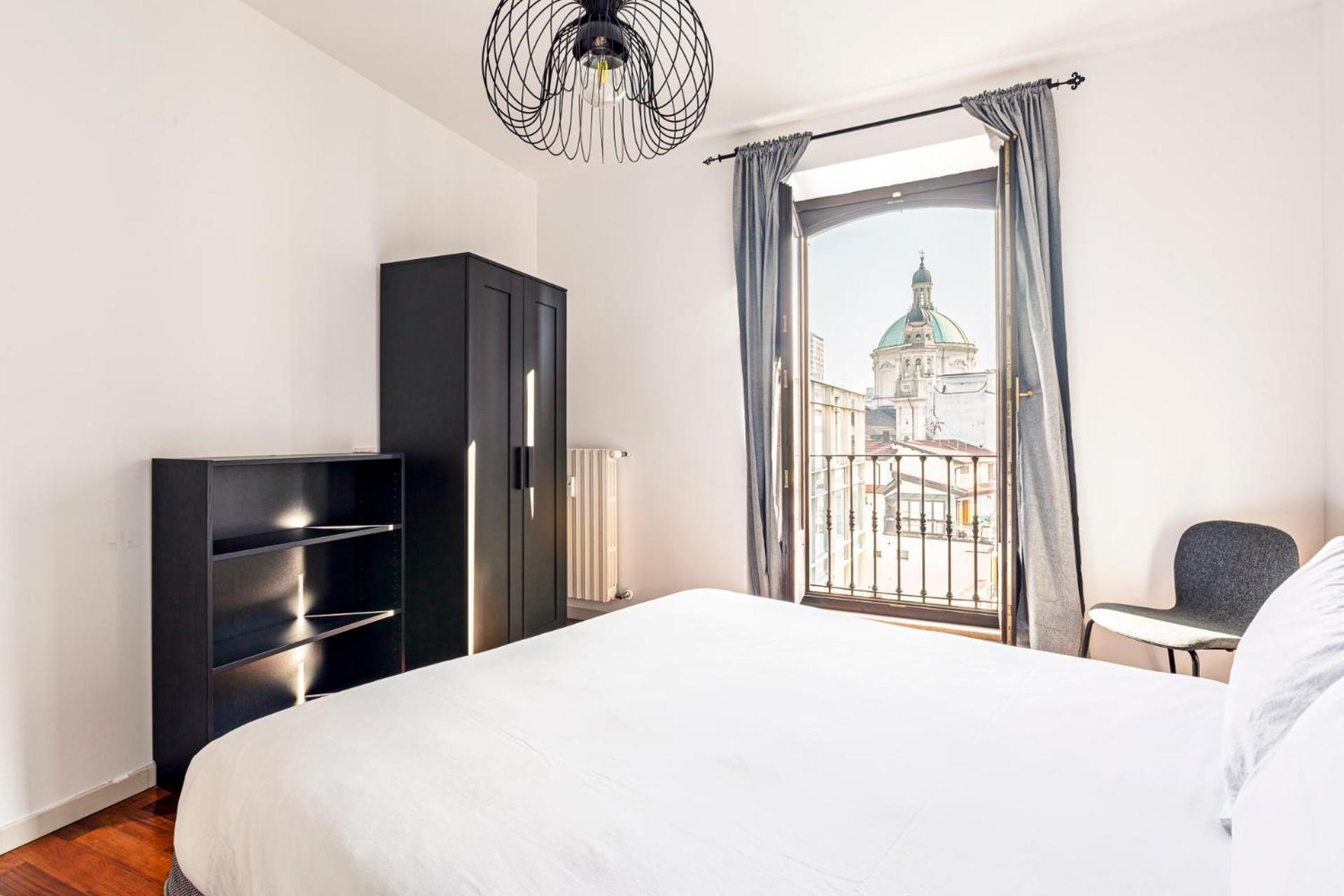 Elegant 2 Bedrooms Apartments Near Duomo Milano Ngoại thất bức ảnh