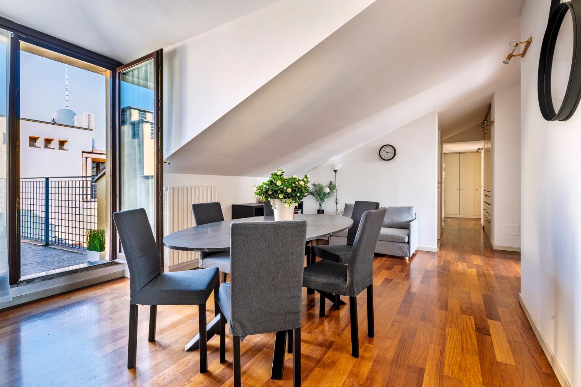 Elegant 2 Bedrooms Apartments Near Duomo Milano Ngoại thất bức ảnh