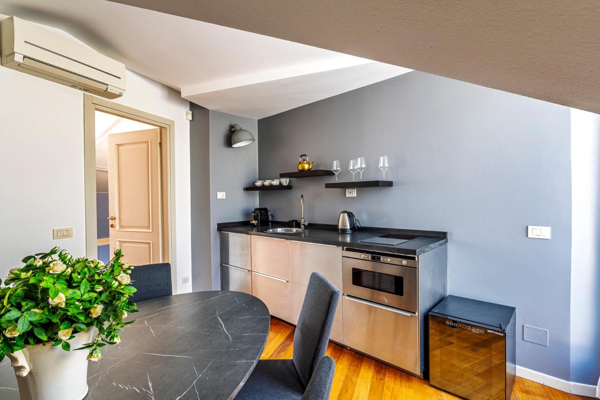 Elegant 2 Bedrooms Apartments Near Duomo Milano Ngoại thất bức ảnh