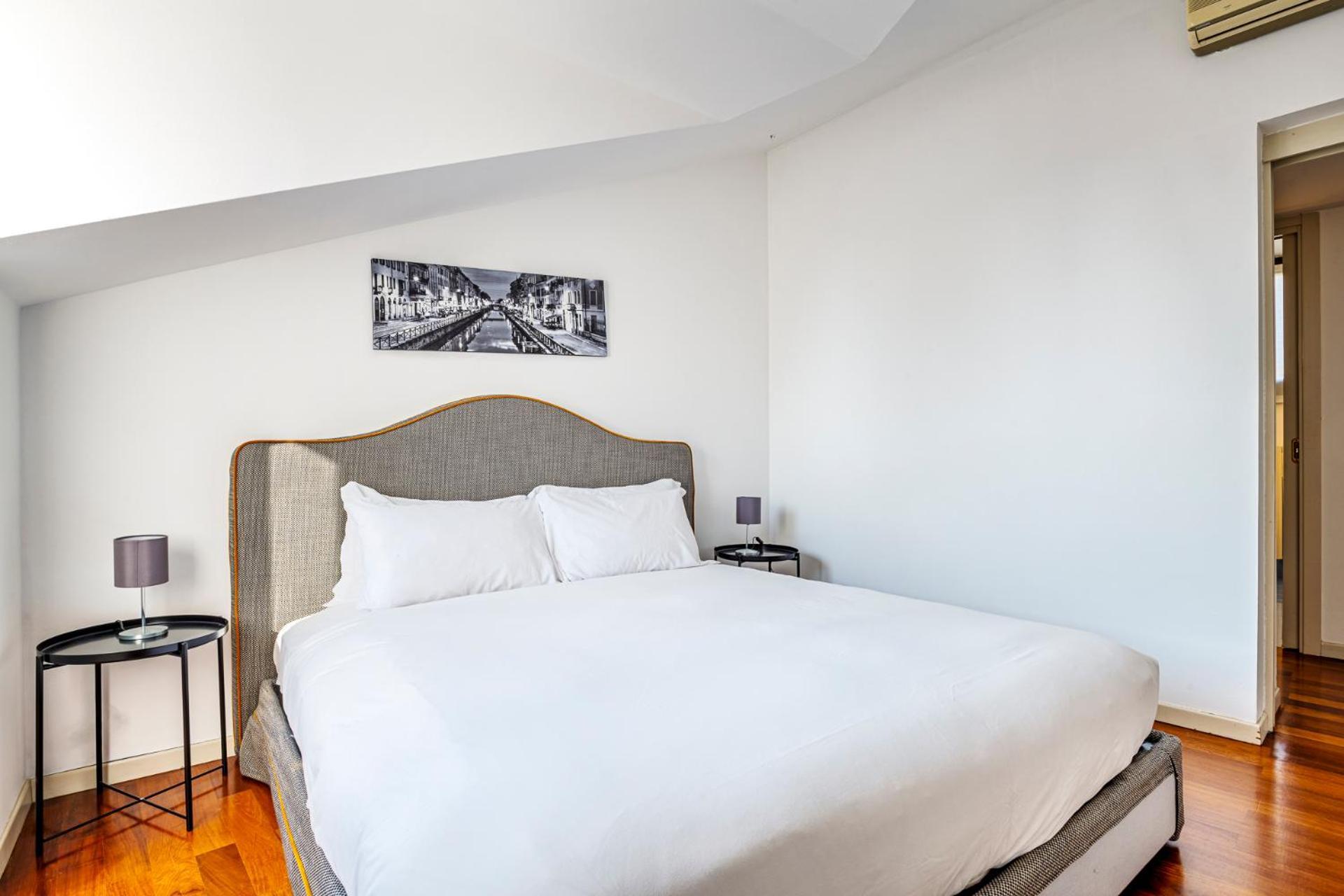Elegant 2 Bedrooms Apartments Near Duomo Milano Ngoại thất bức ảnh