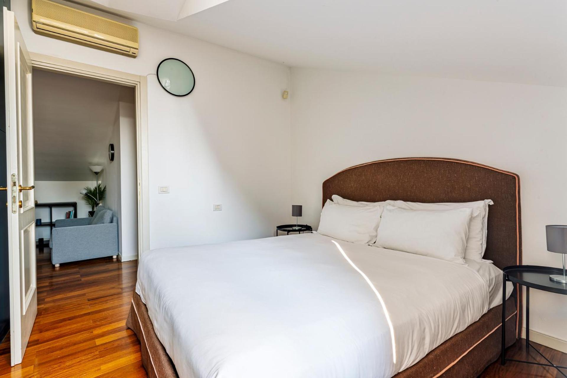 Elegant 2 Bedrooms Apartments Near Duomo Milano Ngoại thất bức ảnh